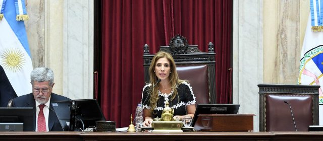 La senadora Claudia Zamora fue ratificada  como Presidenta Provisional del Senado