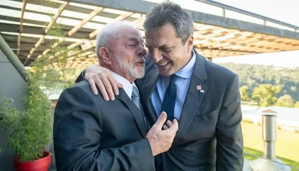 El partido que lidera Lula da Silva mostró su apoyo a Massa y llamó a «derrotar a la extrema derecha»